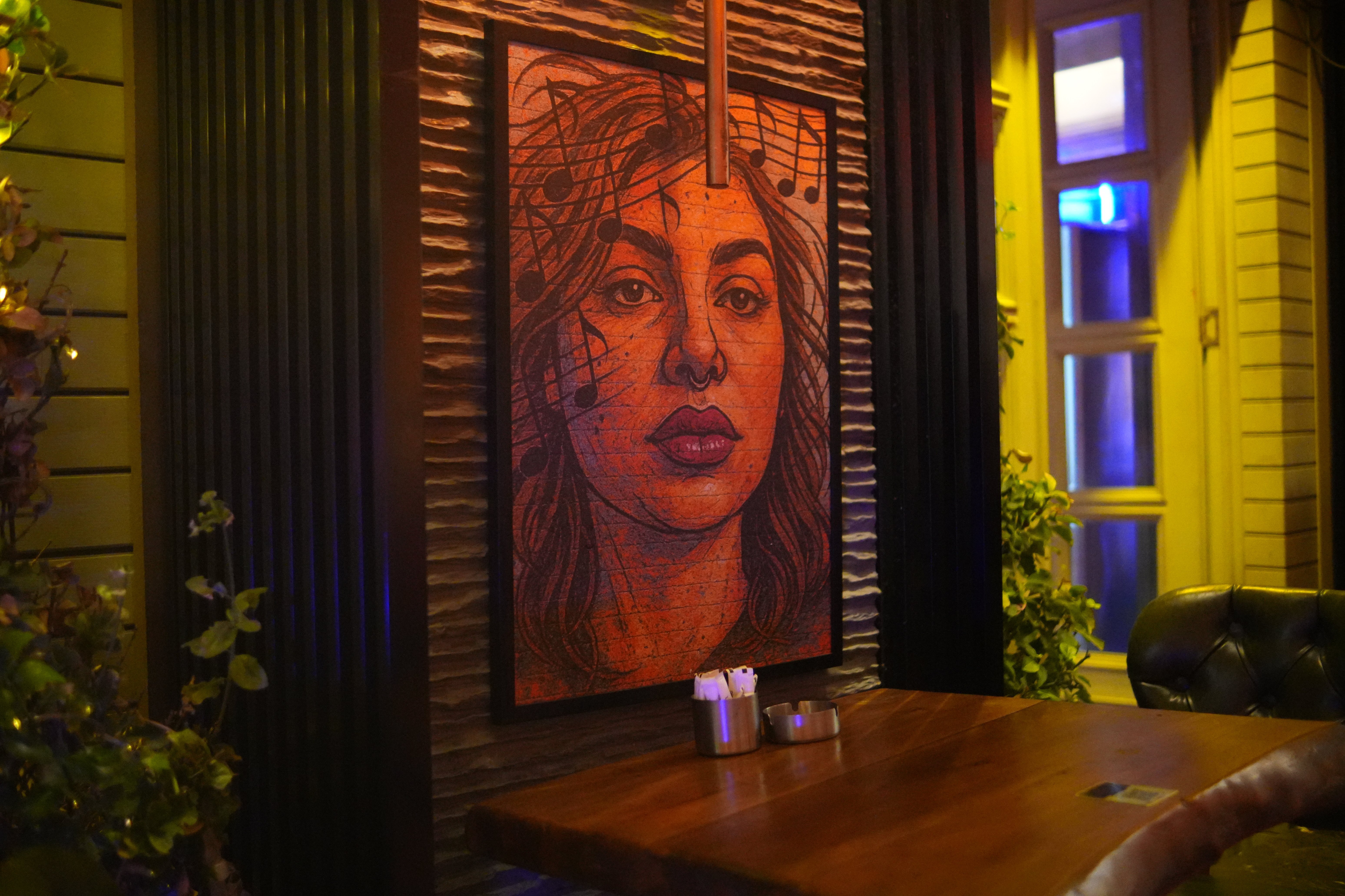 Benden Karakoy open-air evening atmosphere